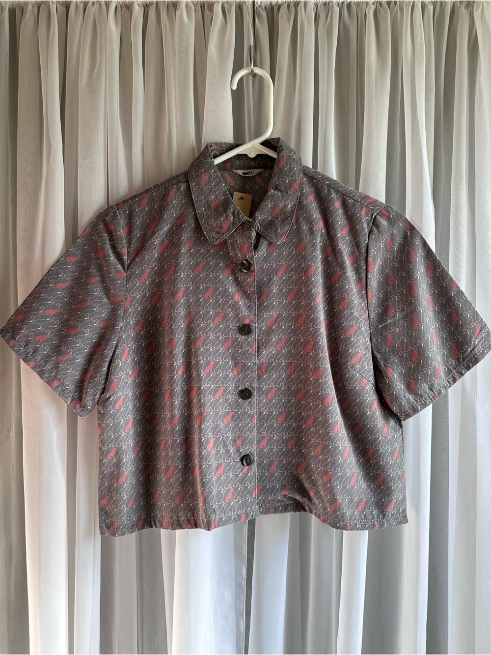 Sun’s Out Vintage Upcycled Gray Crop Button-Front Dog Print Top Size S